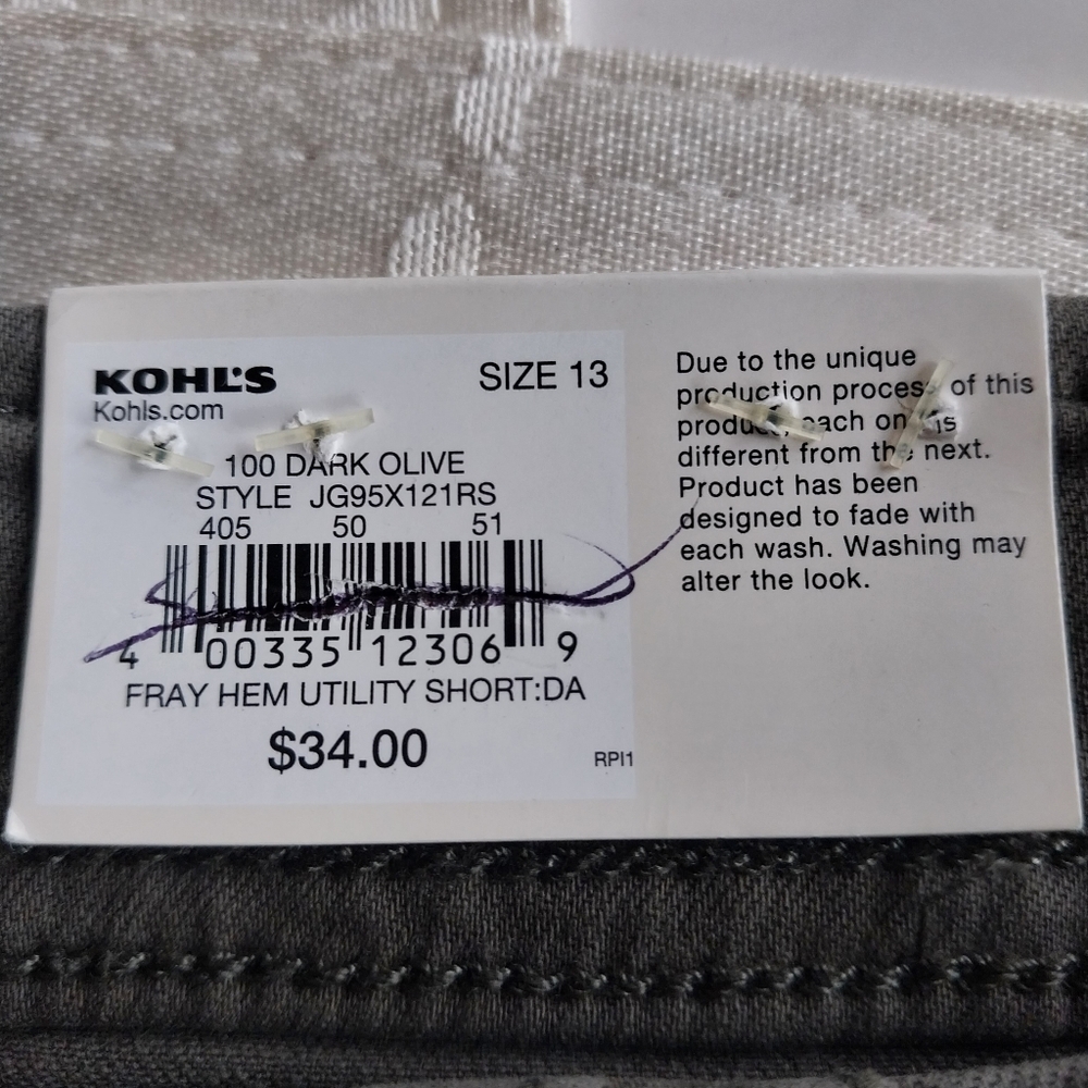 SO NWT High-Rise Utility Shorts Frayed Hem Size 13 Olive Green 2.5" Inseam - Picture 5 of 13